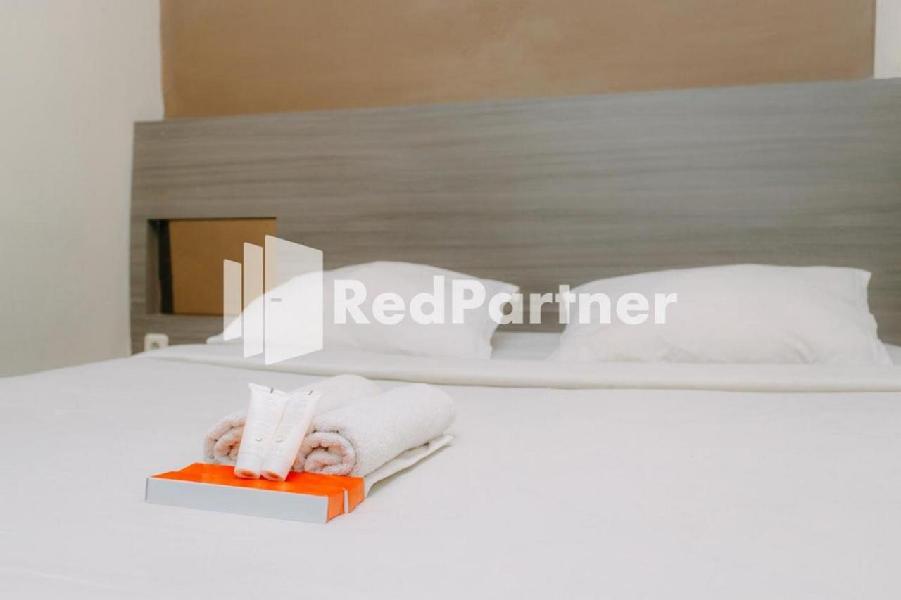 We Stay Residence Redpartner Сурабая Екстер'єр фото