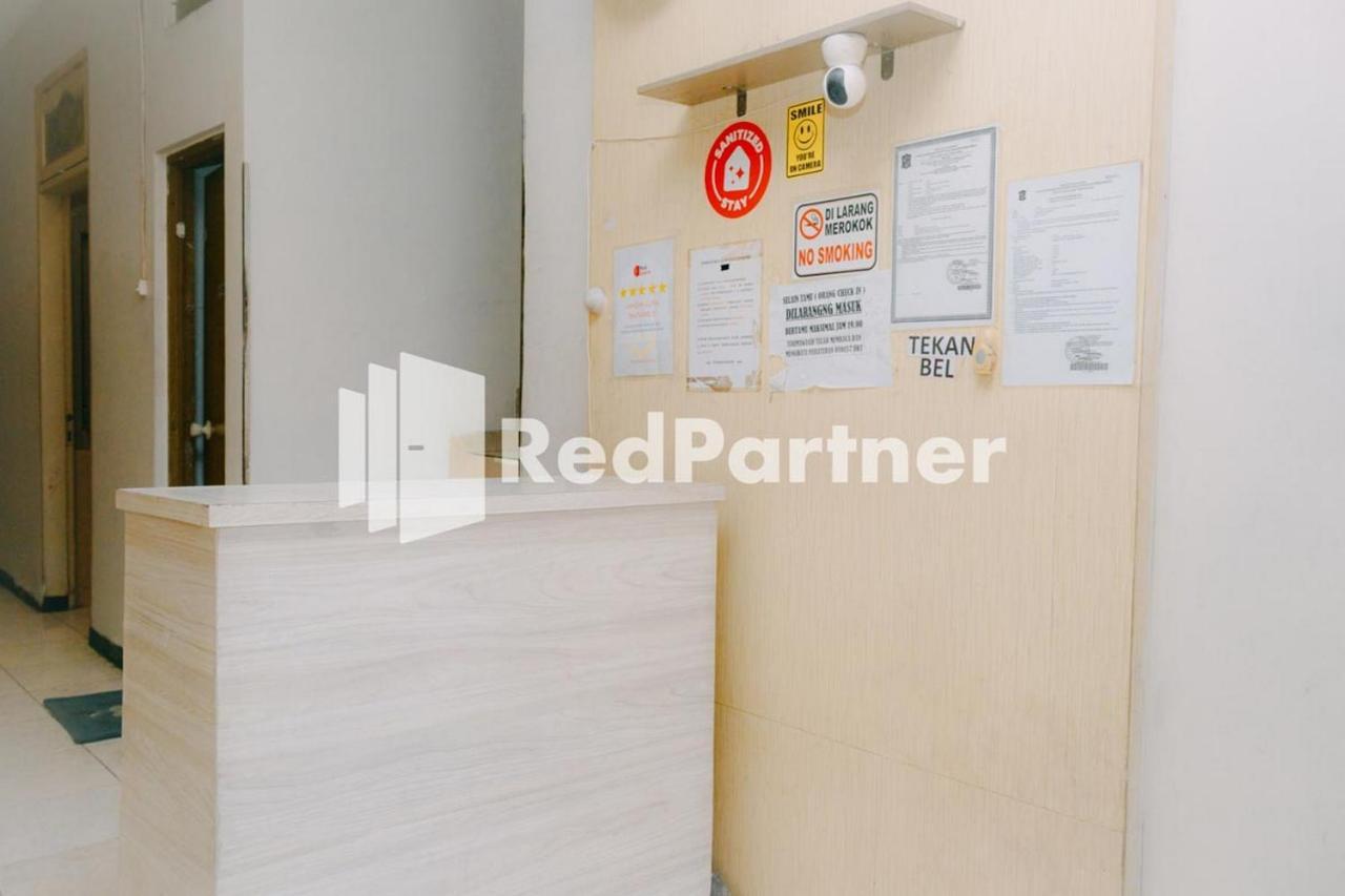 We Stay Residence Redpartner Сурабая Екстер'єр фото